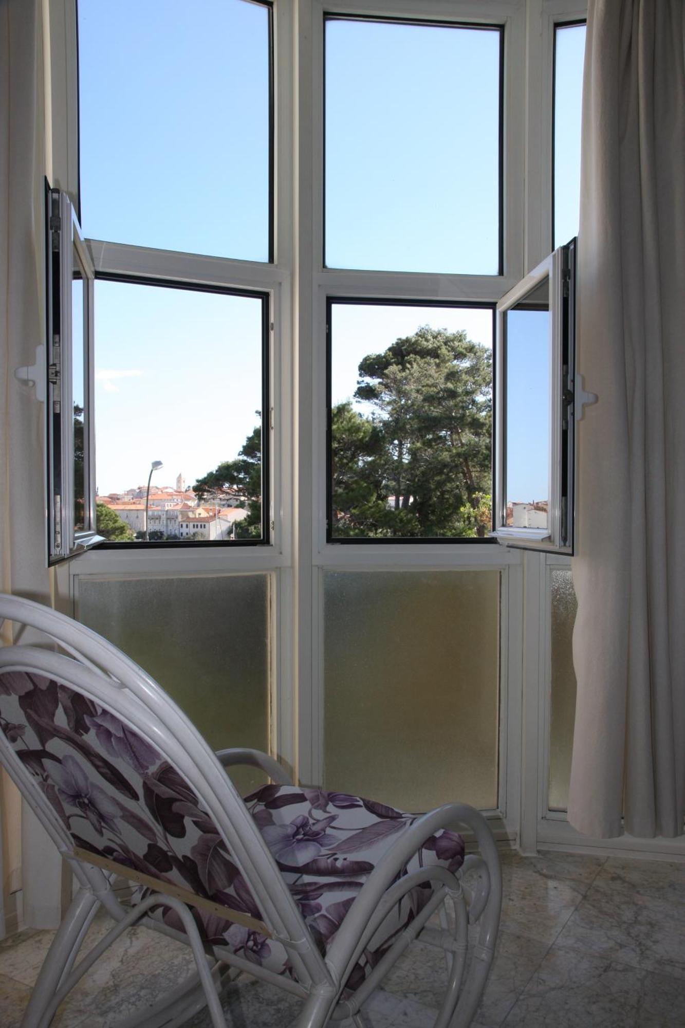 Citypark Apartment Palit Esterno foto